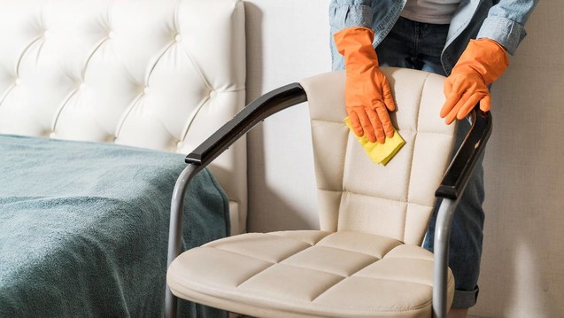 Limpieza profesional de sillas, sofas y tapicerias