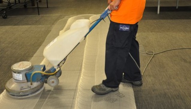 Limpieza de naves industriales en Barcelona